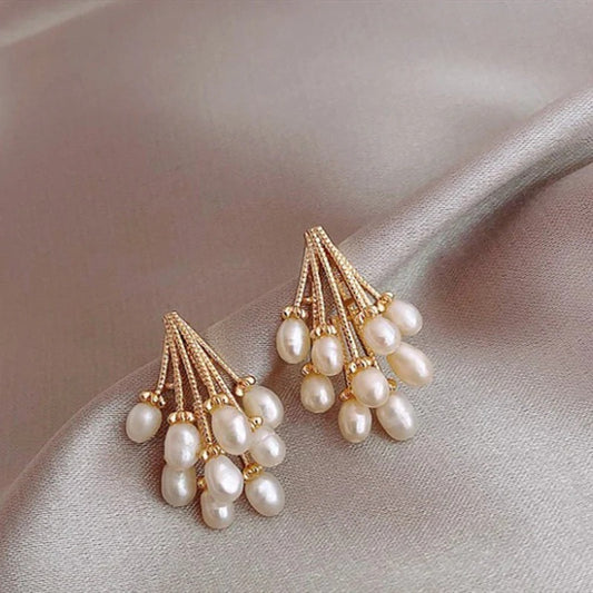 Group of Pearl Earring