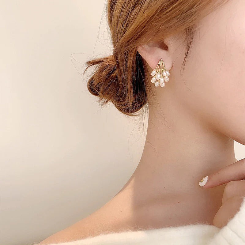 Group of Pearl Earring